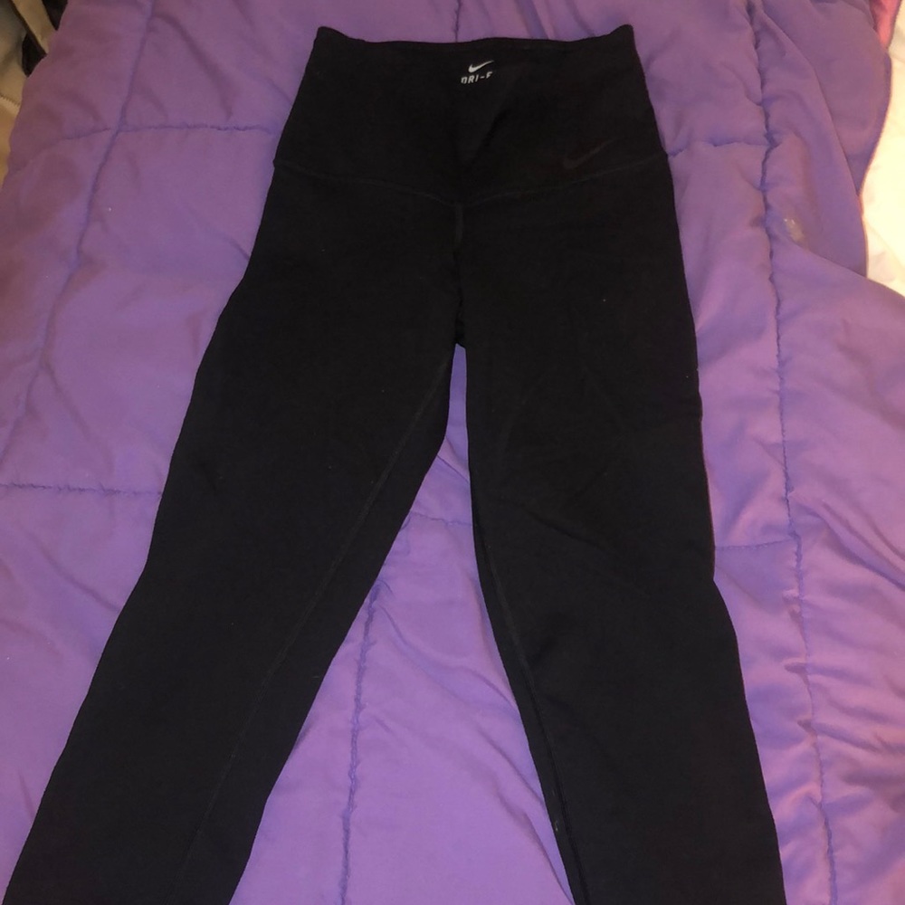 NikePro- cropped leggings